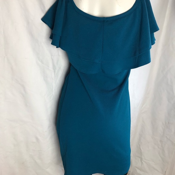 La Clef Medium Maternity Dress - Picture 3 of 13